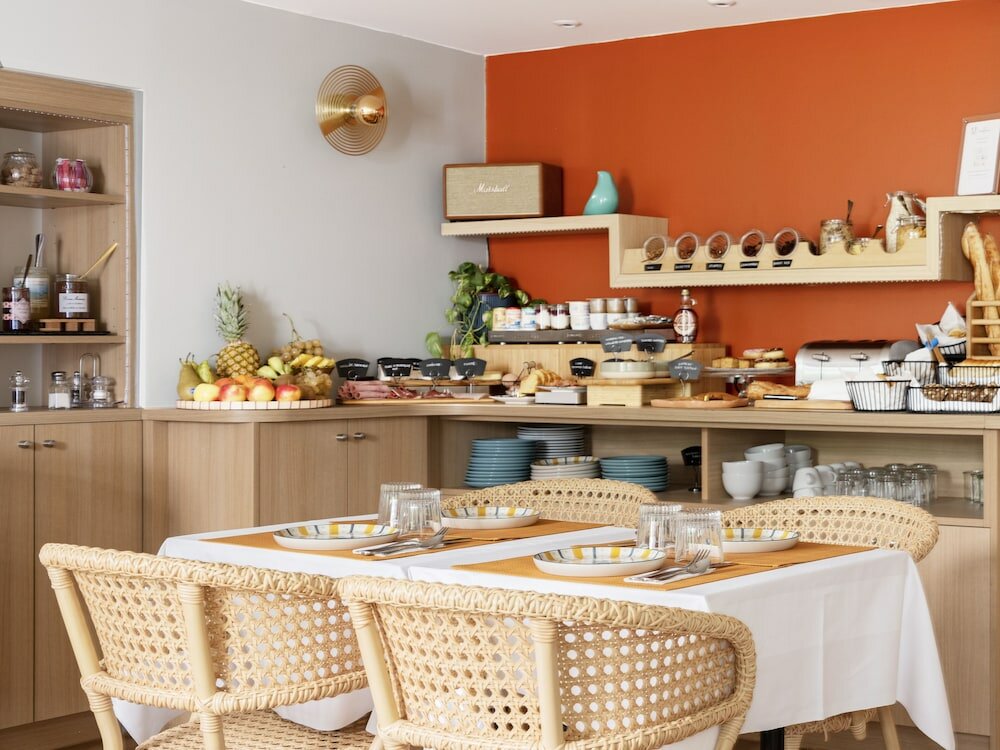 Фото Hotel des Batignolles