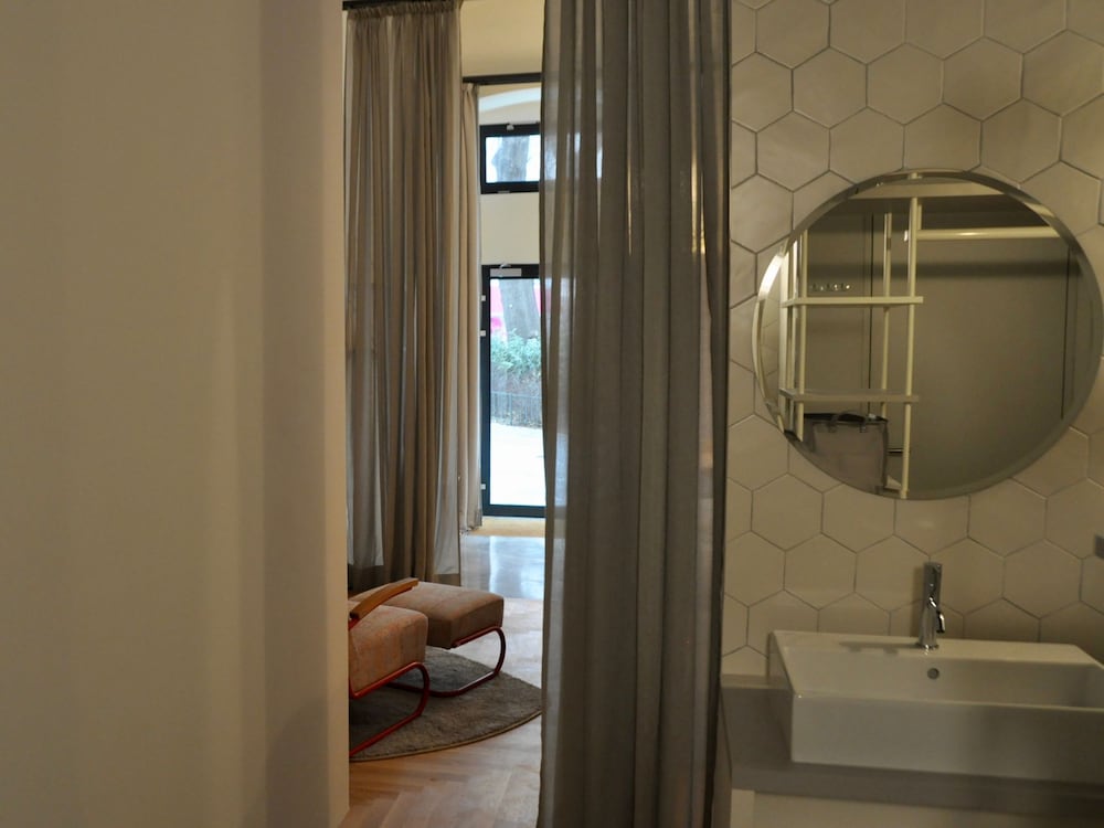 Фото 192934873645