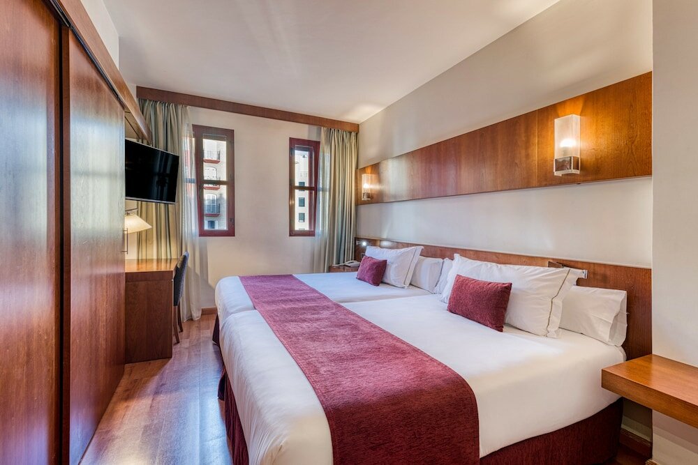 Фото Senator Huelva Hotel