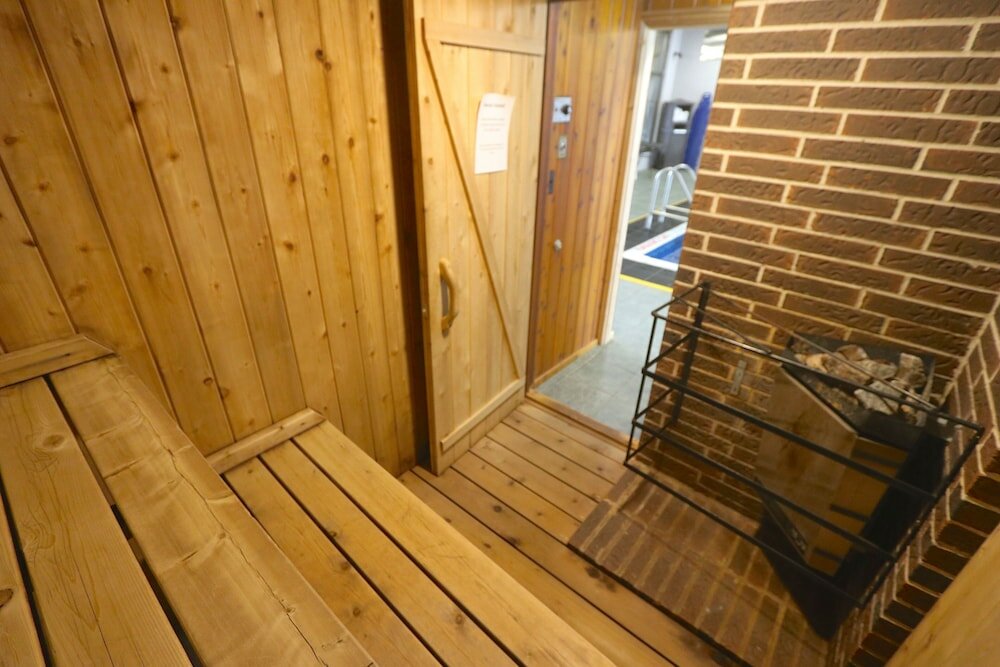 Фото Super 8 by Wyndham Hearst On