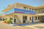 Motel 6 Fresno - Blackstone North