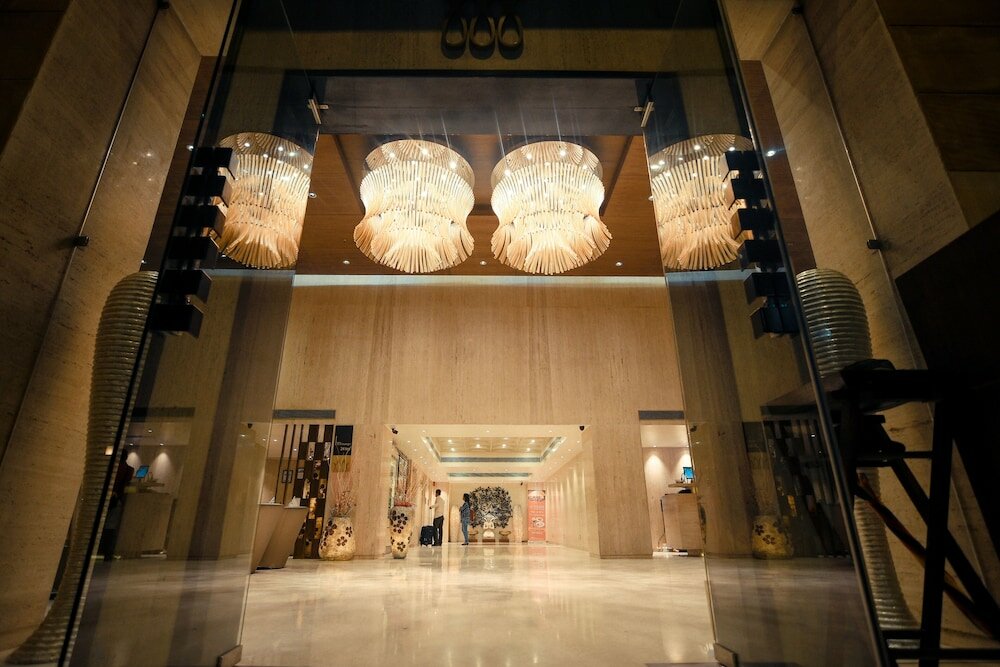 Фото Monotel Luxury Business Hotel