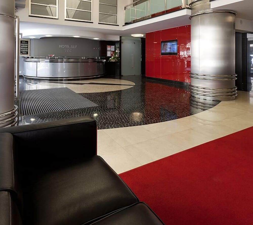 Фото Hotel Alif Avenidas