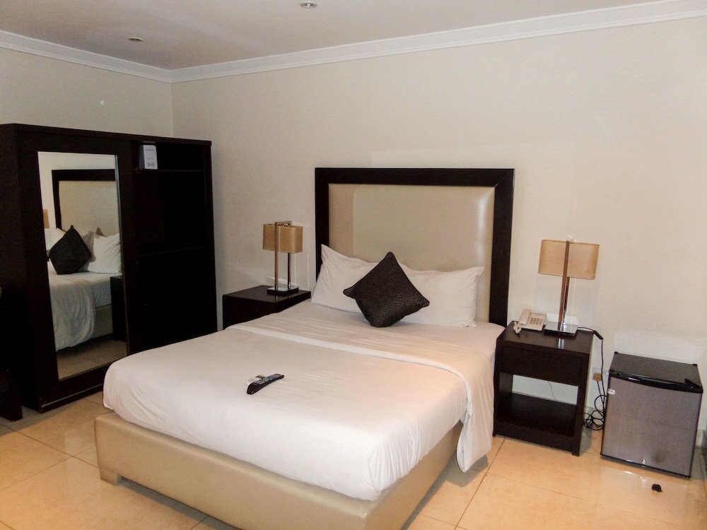 Фото S&s Hotels and Suites