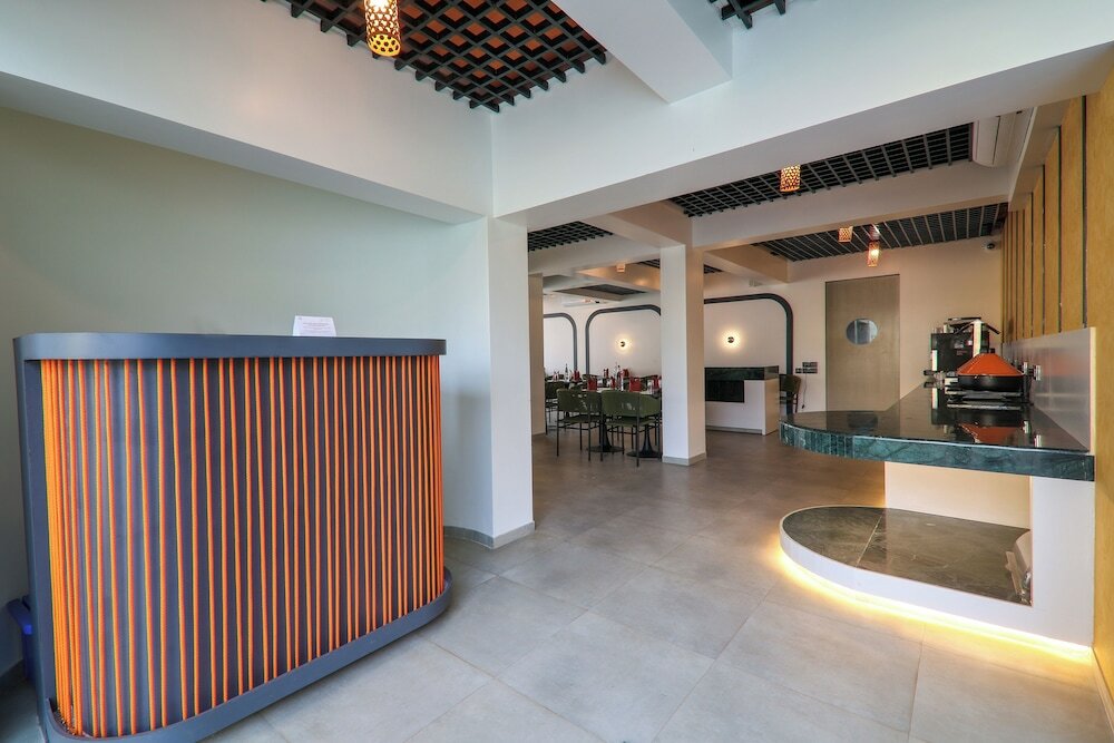 Фото Lotus Beach Resort