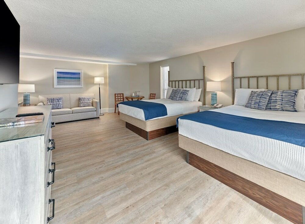 Фото Henlopen Hotel