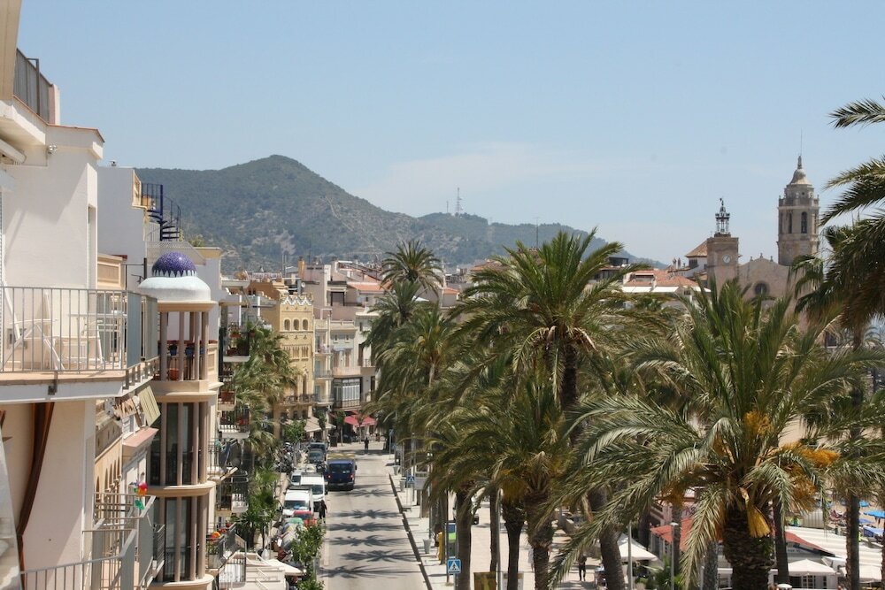 Фото Hotel Subur