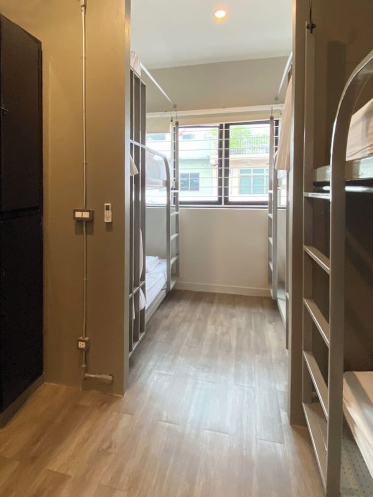 Фото Monomer Hostel Bangkok