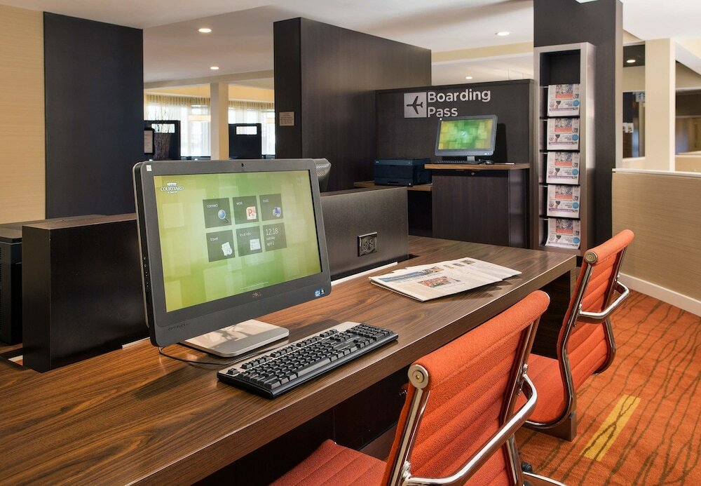 Фото Courtyard Phoenix Mesa by Marriott