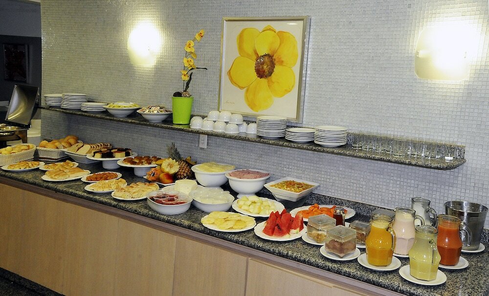 Фото Oft San Conrado Hotel