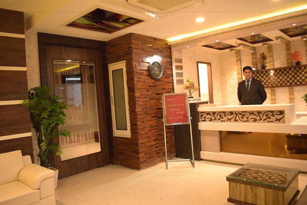 Фото Hotel Uday Palace