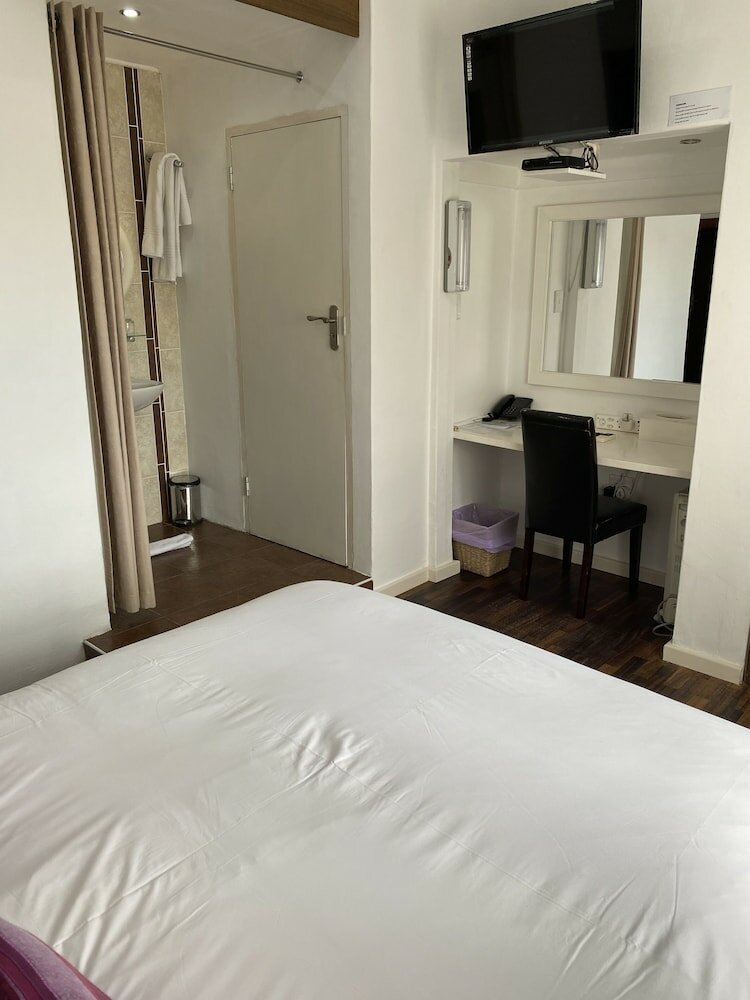 Фото Cotswold Guest House