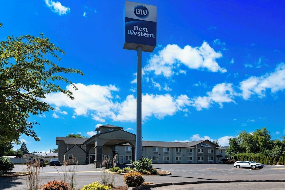 Фото Best Western Cottage Grove Inn