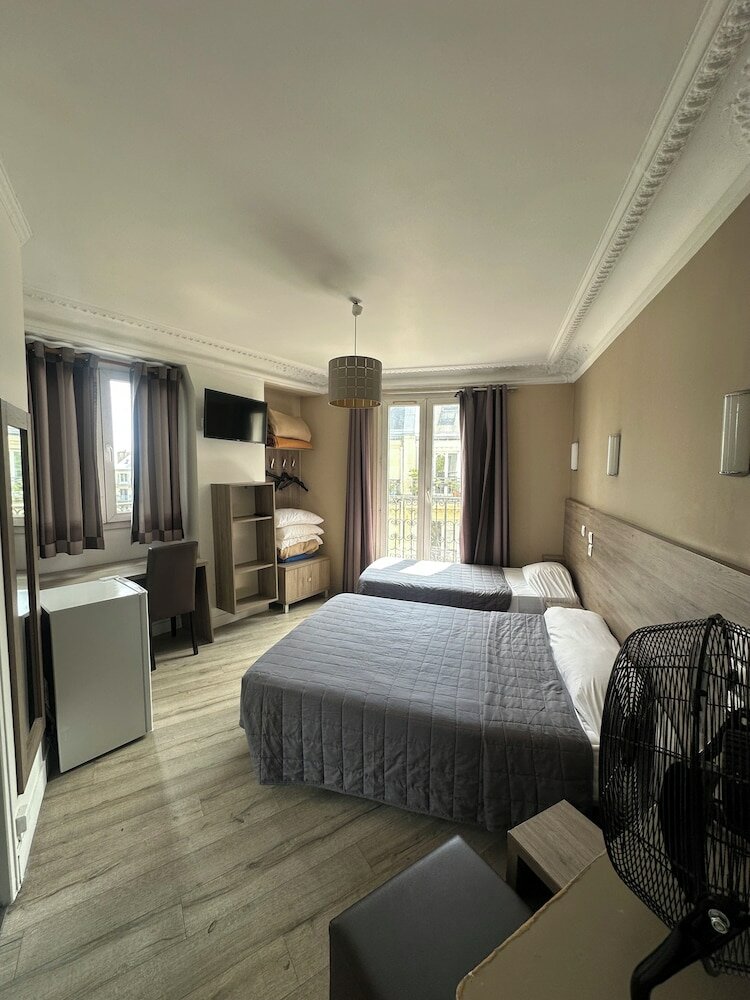 Фото отеля 2