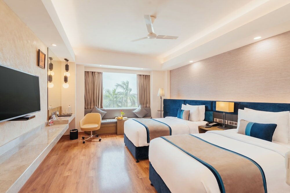 Фото The Piccadily Lucknow