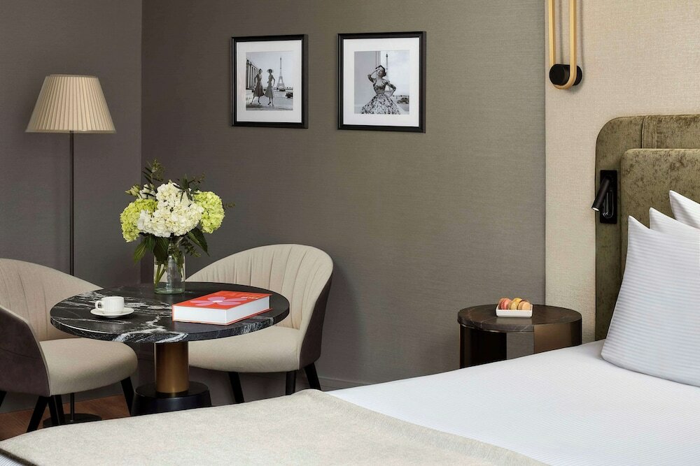 Фото Nh Collection Paris Ponthieu Champs-Élysées