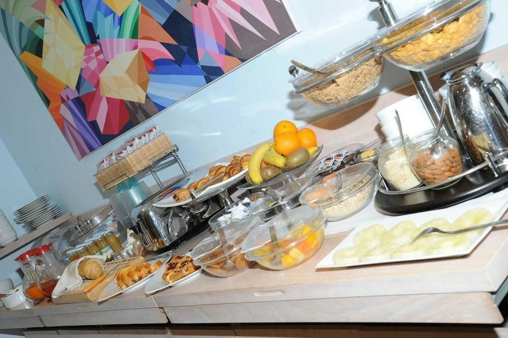 Фото Hotel Chiaraluna