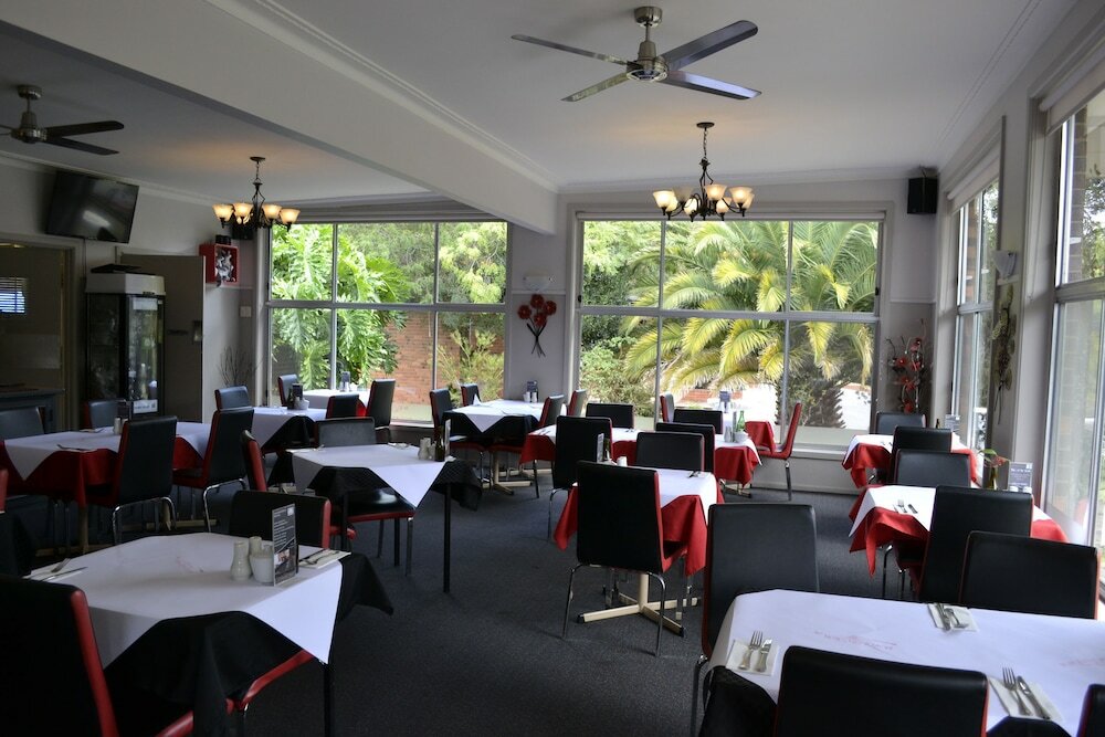 Фото The Grampians Motel & The Views Restaurant