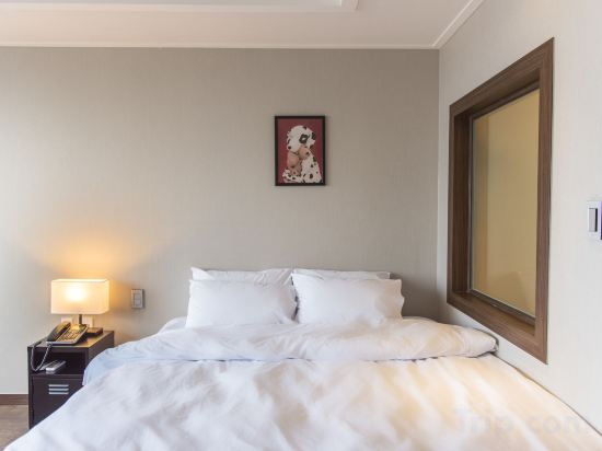 Фото Check Inn Hotel Jeju