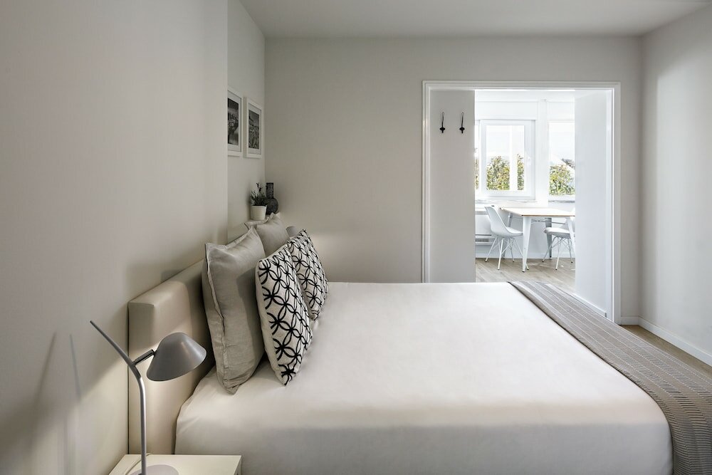 Фото Jr Studios & Suites