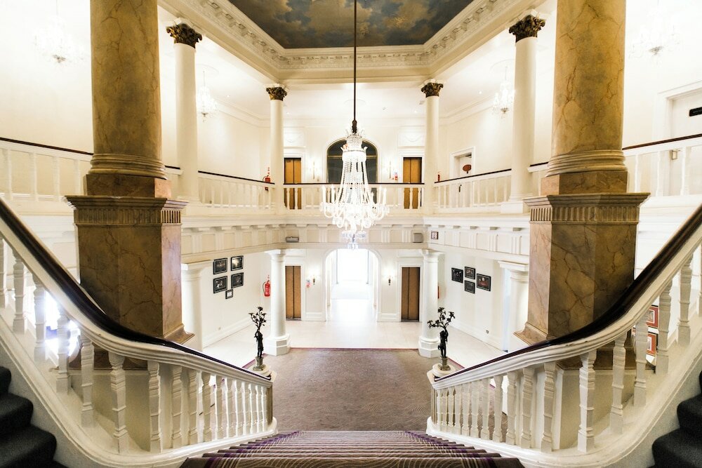 Фото The Angel Hotel