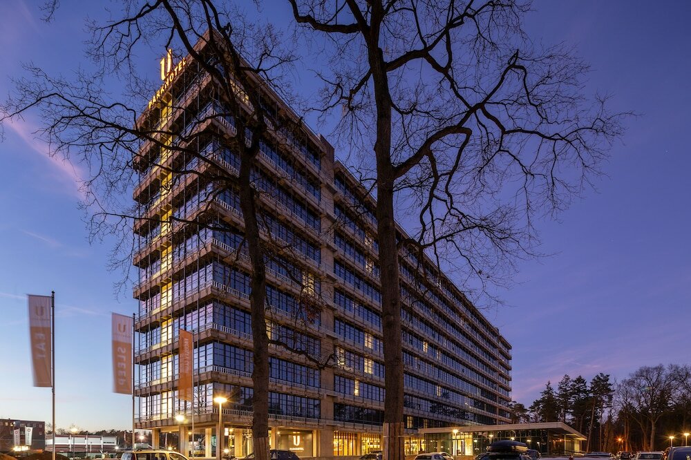 Фото отеля 1