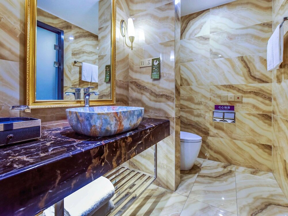 Фото Mercure Chongqing Downtown