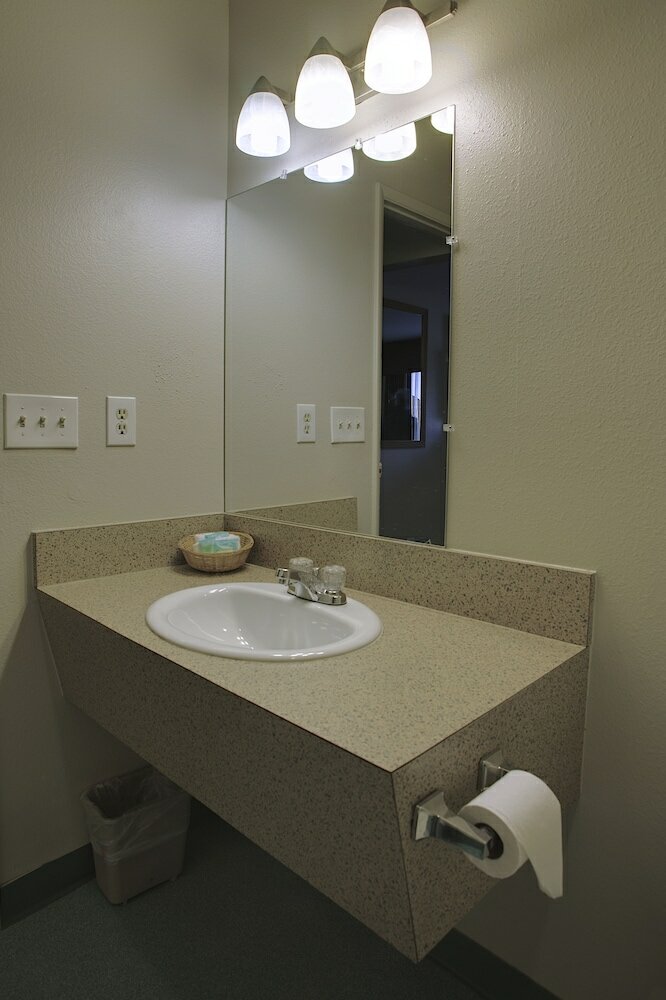 Фото Aladdin Inn & Suites