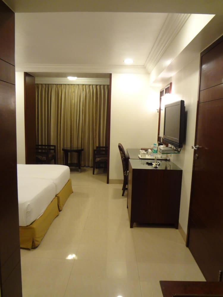 Фото Hotel Suba Palace Near Gateway of India