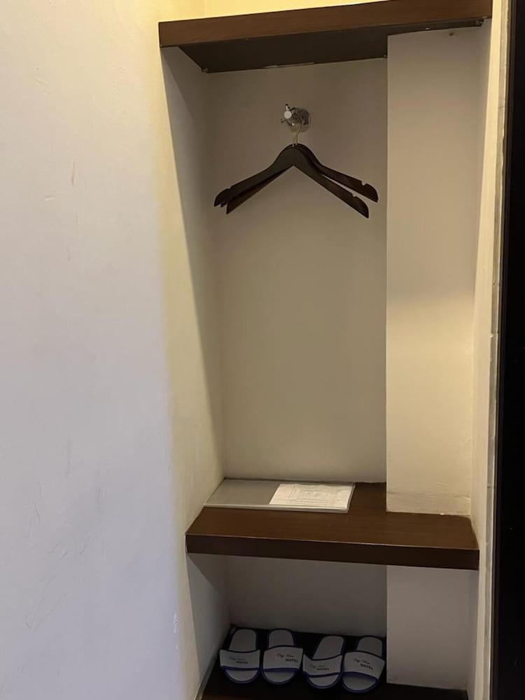 Фото City View Sorong