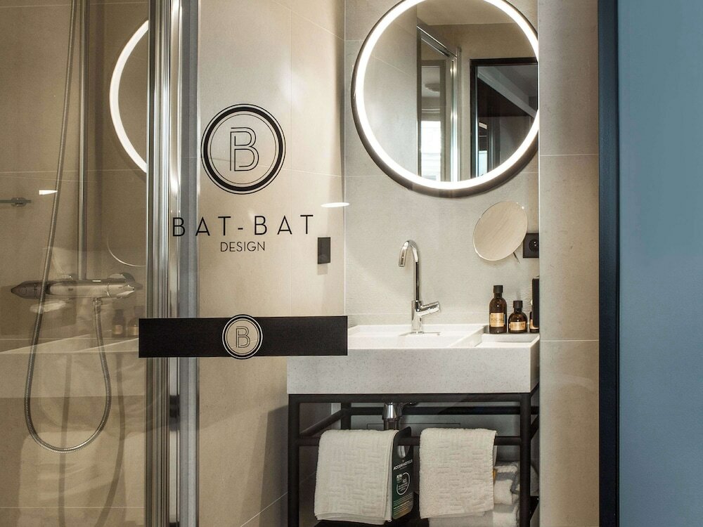 Фото Hotel Mercure Paris 17 Batignolles 