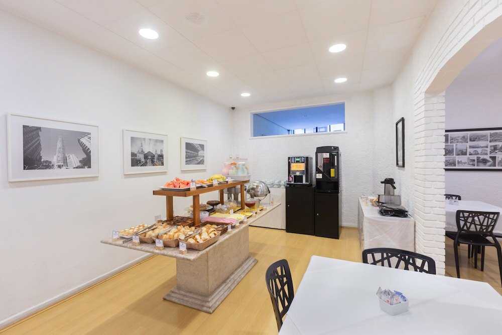 Фото Rojas All Suites Hotel