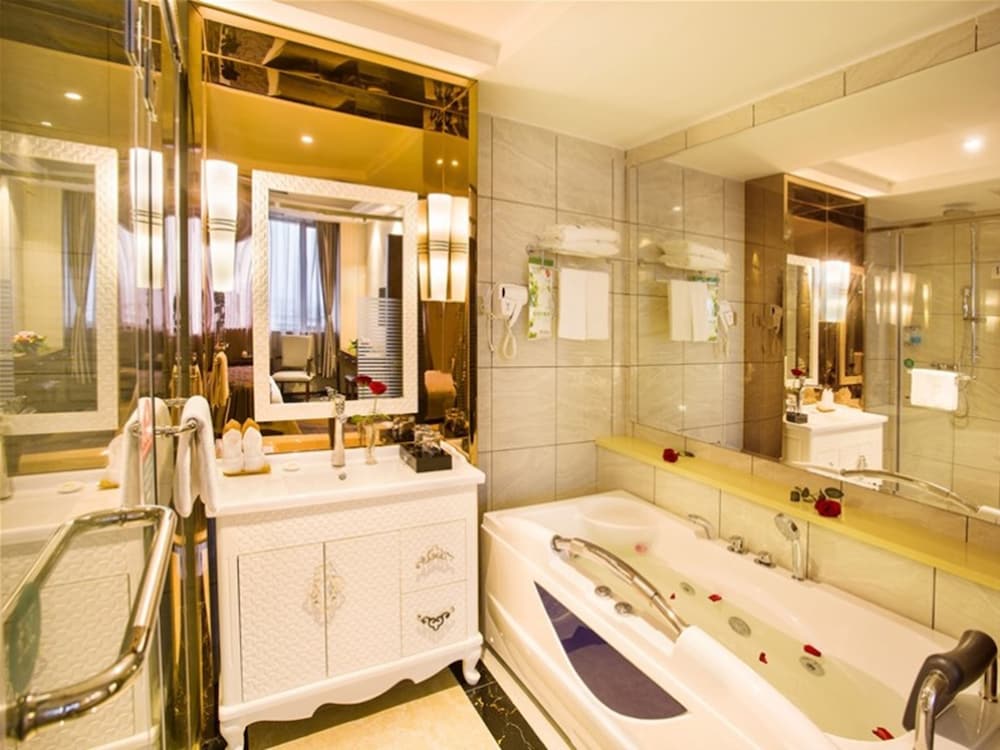 Фото GreenTree Inn JieYang Bus Terminal Station RongHua Avenue Hotel