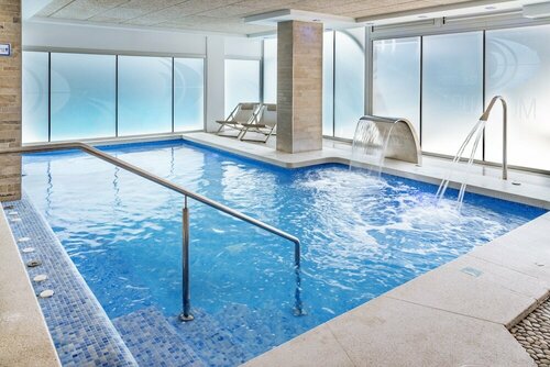 Внешний вид отеля Hotel GHT Aquarium & SPA в Льорет-де-Маре, фото 2