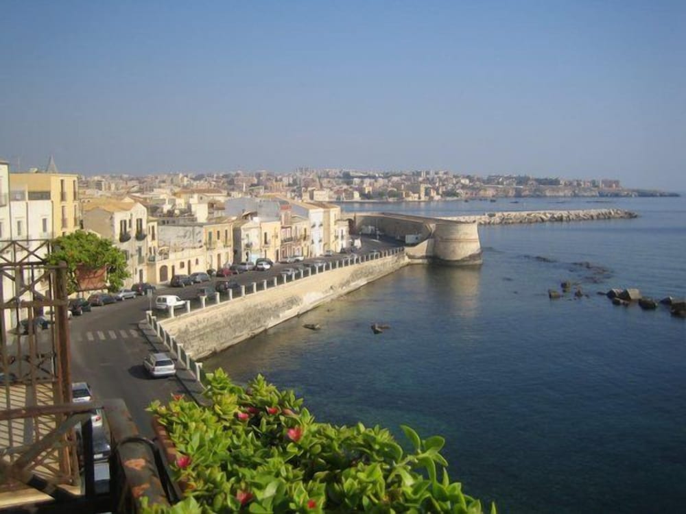 Фото Domus Mariae Albergo