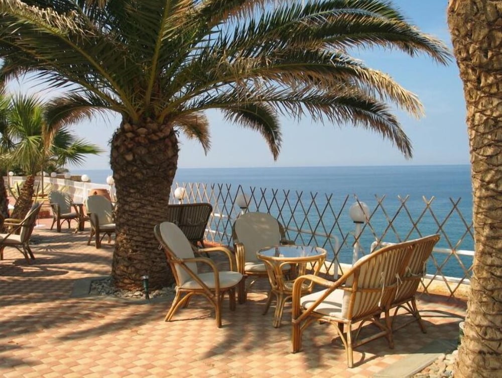 Фото Europa Resort Hotel