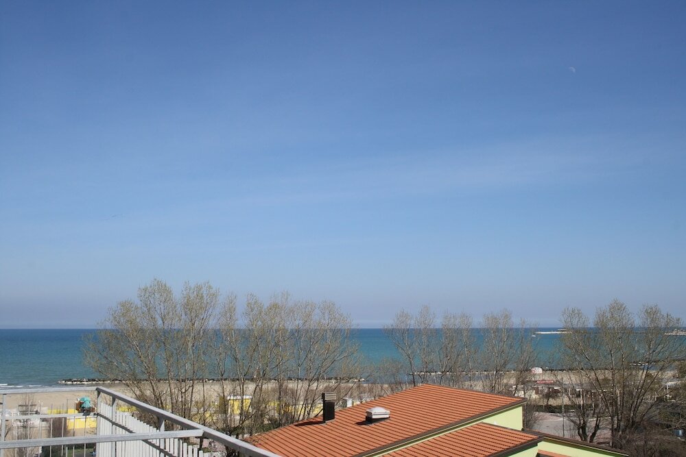 Фото Hotel Gaston