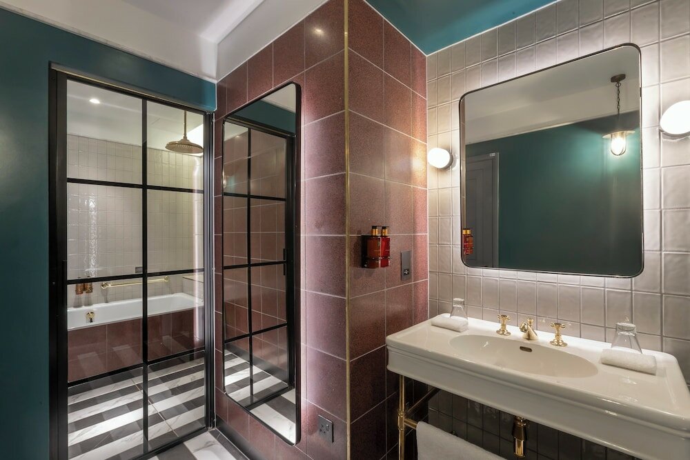 Фото Clayton Hotel City of London