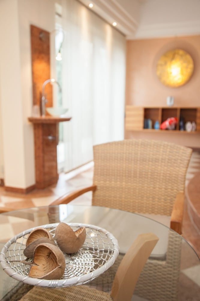 Фото Tinschert Hotel-Restaurant-Partyservice