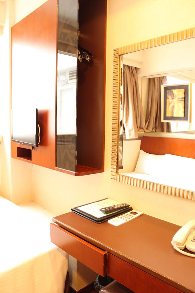 Фото Oriental Lander Hotel