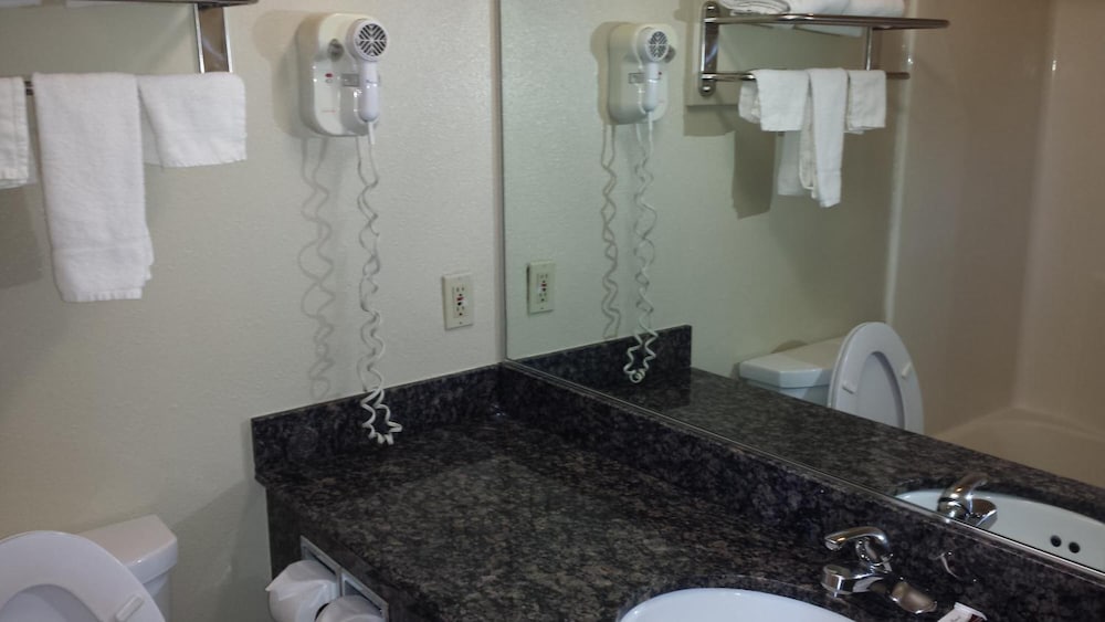 Фото Regency Inn & Suites