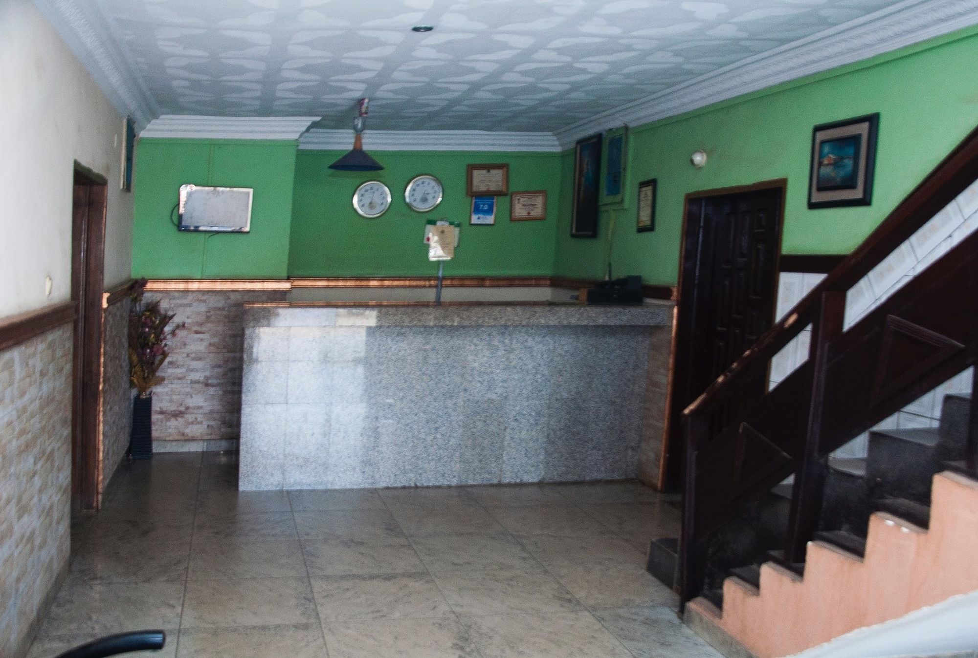 Фото Alfoscar Hotel & Suites