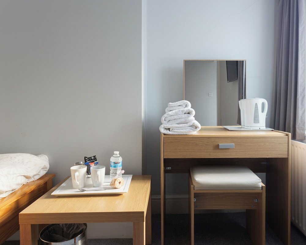 Фото Orrell Park Hotel