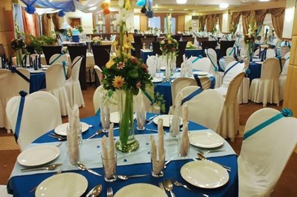 Фото Manila Manor Hotel