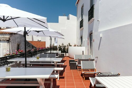 Гостиница Heaven Inn Évora - Hostel в Эворе