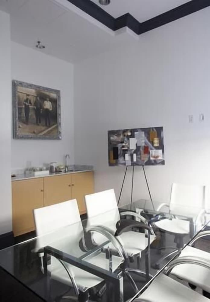 Фото La Pensione Hotel