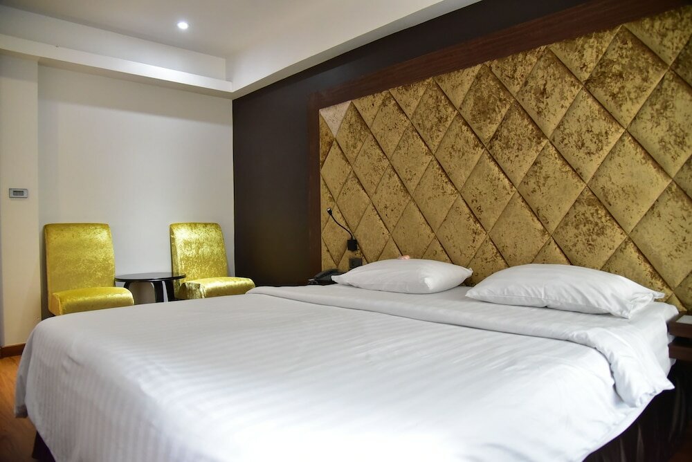 Фото Grand Pink Hotel Hat Yai