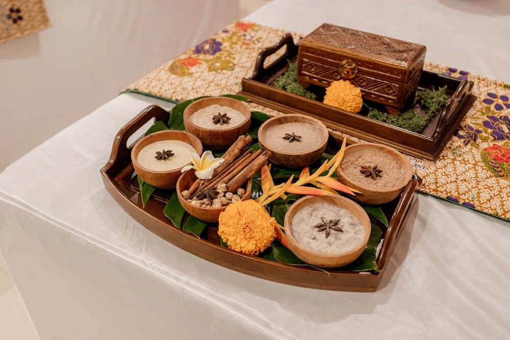 Фото Alam Sembuwuk Resort