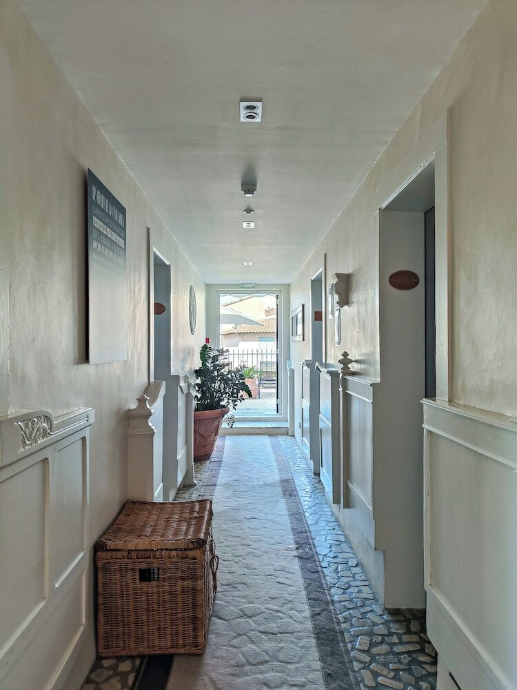 Фото The Originals Boutique, Clair Hôtel, Martigues