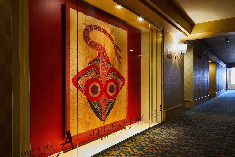 Фото The Listel Hotel